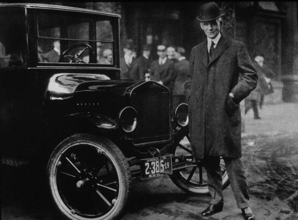 Henry Ford e o seu modelo T