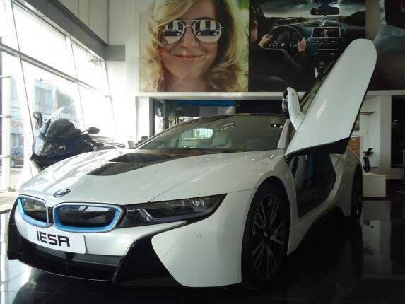 Híbrido alemão conta com um motor 1.5 turbo a gasolina e um sistema elétrico que somam 362 cv. Foto: Divulgação