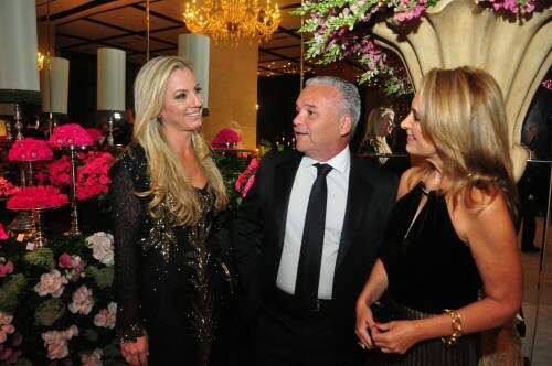 Andreia Guedes, Getulio Vargas Neto, Denise Carneiro. Elas charmosas e distribuindo sorrisos. Andrea esta em plena atividade no setor da moda. (Foto: Livia Stumpf/Especial)