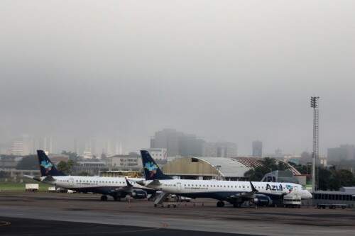 Terminal voltou a operar por aparelhos às 9h (Foto: Lucas Uebel/O Sul)