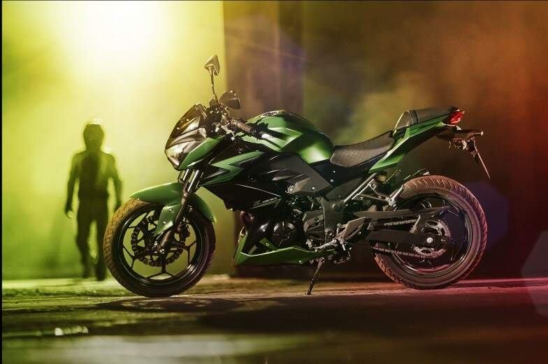 Moto estará disponível nas cores: verde, cinza e laranja o preço público sugerido é de R$17.990.00. Foto: Divulgação