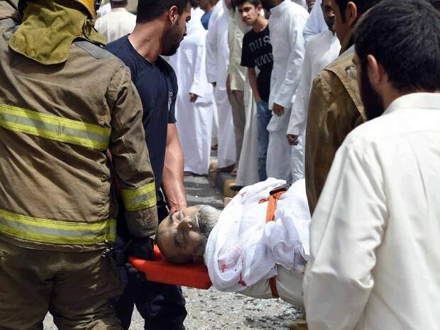 Explosão em mesquita xiita Al-Imam al-Sadeq deixou dezenas de mortos. Estado Islâmico reivindicou autoria do ataque. Crédito: Reprodução