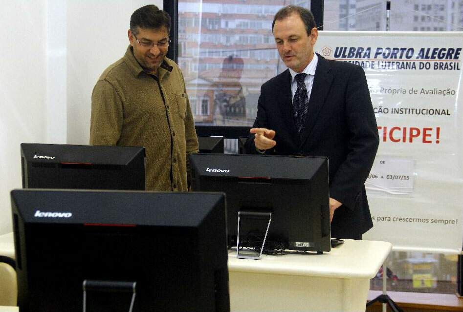Reitor Marcos Fernando Ziemer e o diretor da unidade Daniel de Brum. Foto: Lucas Uebel