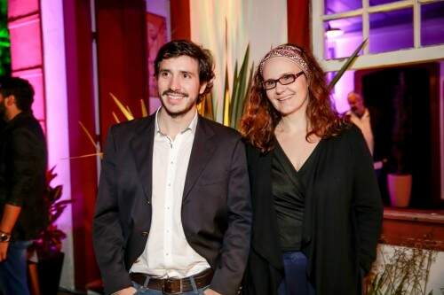 Vika Schabbach e Fernando Zugno vão participar da mostra de teatro. (Foto:  Vini Dalla Rosa/divulgação) 