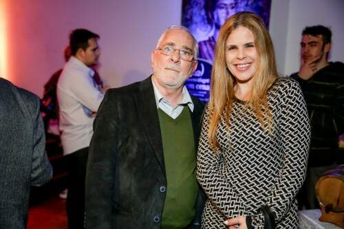 Rosana Debom e Flávio Dutra durante os drinques de lançamento do Porto Alegre em Cena. (Foto:  Vini Dalla Rosa/divulgação)