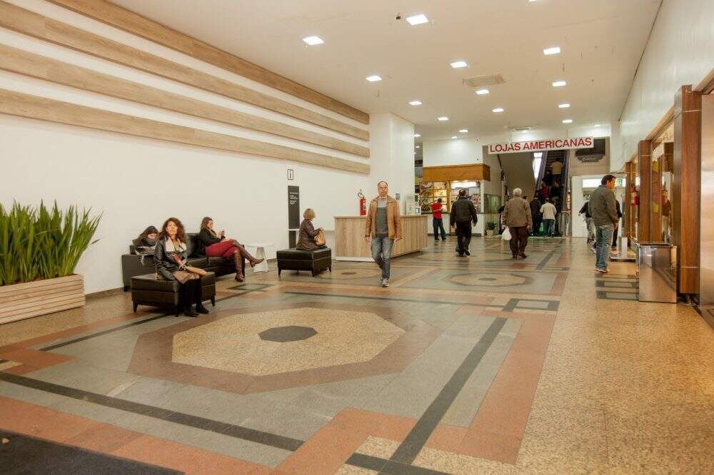 Rua da Praia Shopping