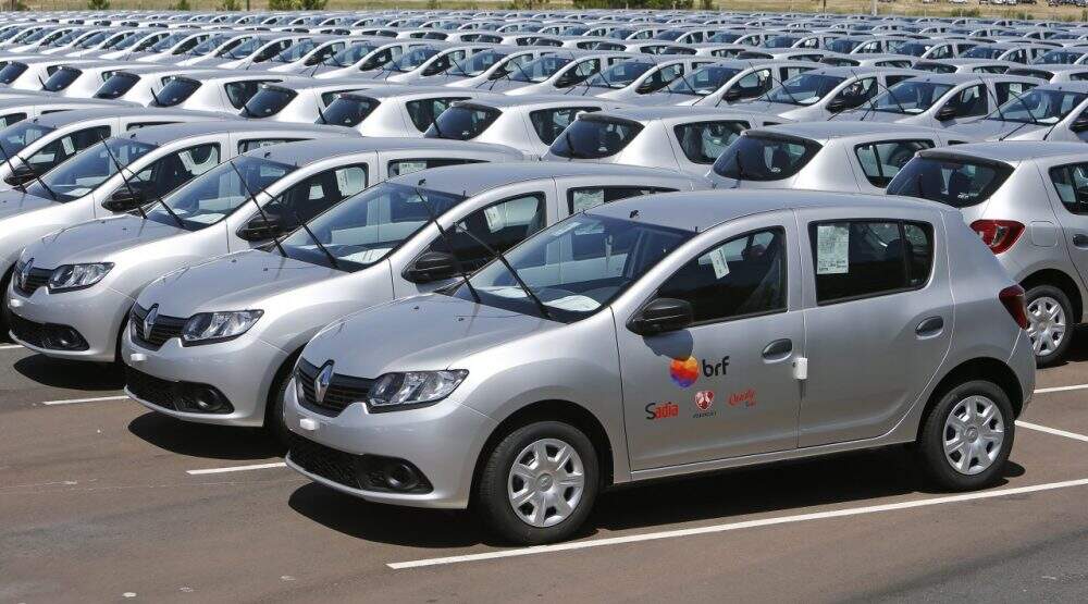 Renault vende cinco mil carros para BR Foods
