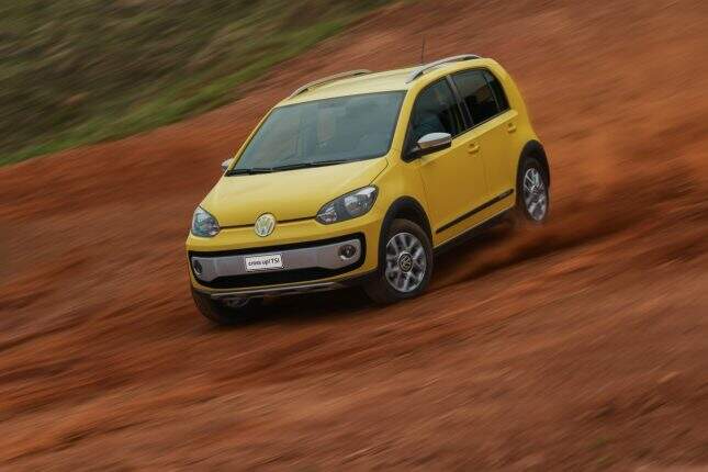 Volkswagen cross up! TSI 2015