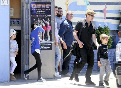 Na saída do evento, as crianças mostraram toda sua personalidade no look (Foto: Reprodução) 
