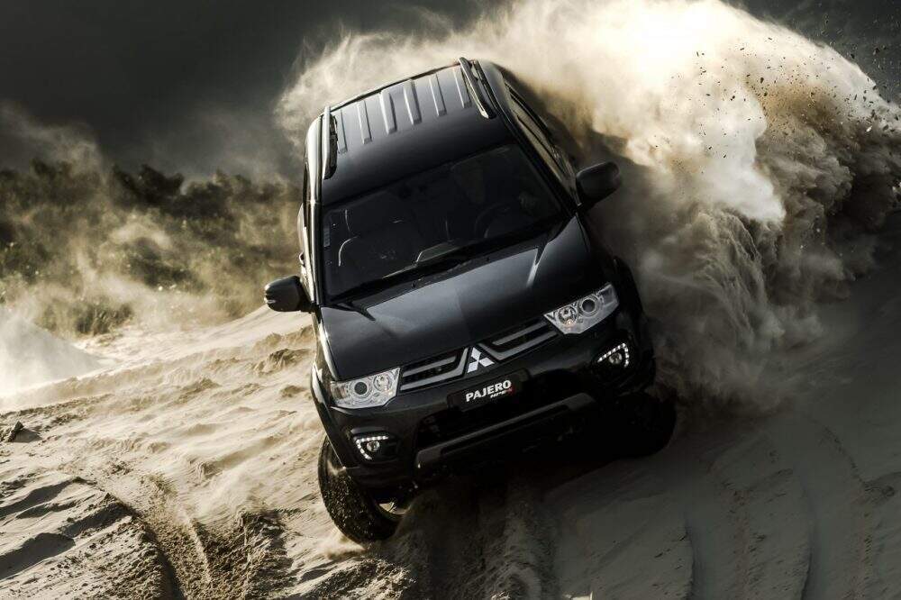 Mitsubishi Pajero HPE-S 2015