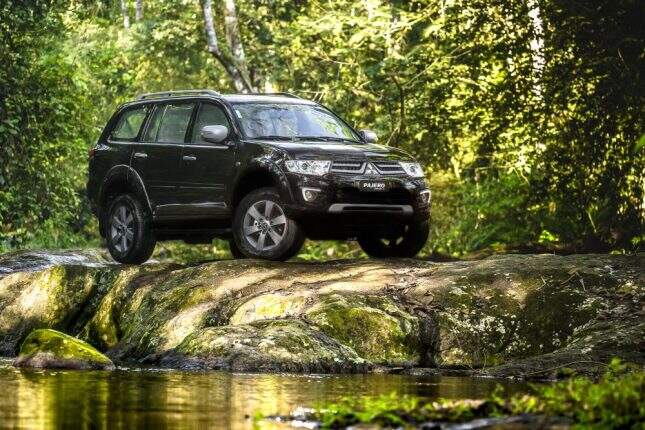 Mitsubishi Pajero HPE-S 2016