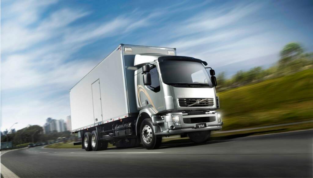 Caminhão Volvo VM