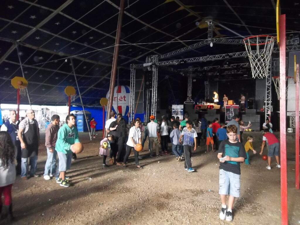 Bola na Cesta 2014