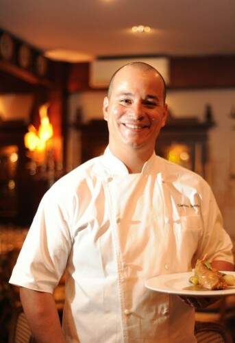 O chef mineiro Caetano Sobrinho, do restaurante A Favorita, de Belo Horizonte, vai preparar o menu. (Foto: Cibele Pacin/Divulgação)