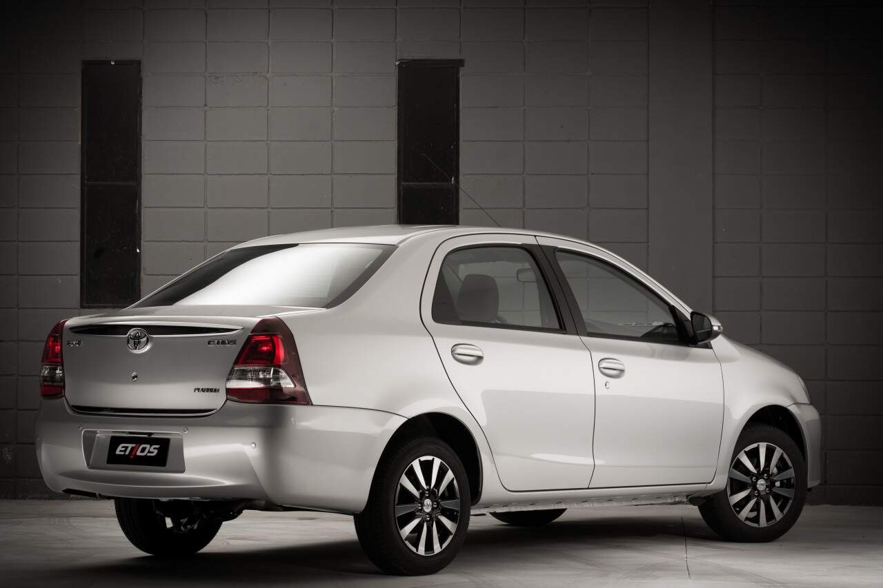 Toyota Etios Sedan 2015