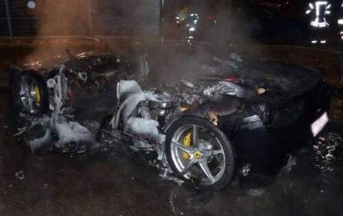 Ferrari 458 Italia, avaliada em 855 mil reais. (Foto: Reprodução)