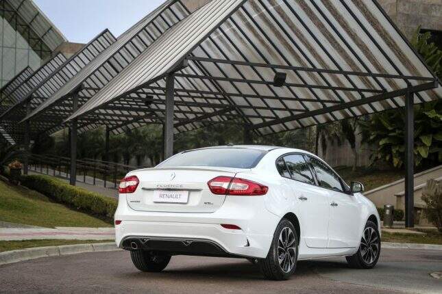 Renault Fluence 2016. Foto: Divulgação