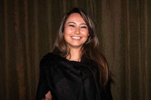 Karina Sato era o modelo de beleza da irmã, a apresentadora Sabrina Sato. Foto: Reprodução)