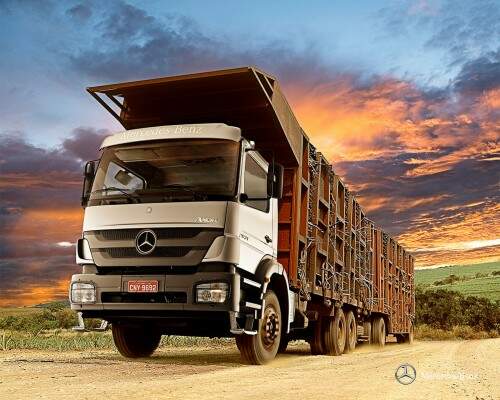 Caminhão Mercedes-Benz Axor. Foto: Divulgação