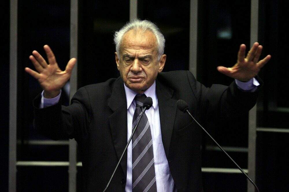 Pedro Simon palestra no LIDE RS