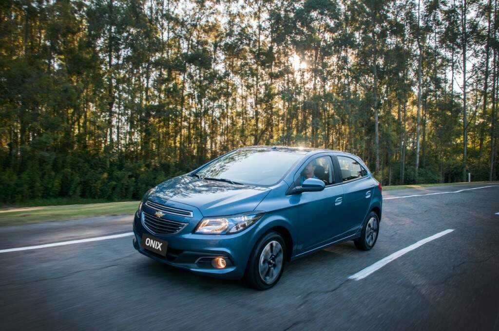 Chevrolet Onix 2015