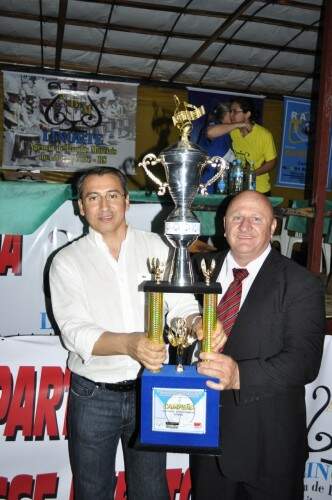 Prefeito Luciano Pinto da Silva entregou troféus do Concurso de Bandas. Foto Lyiz Viana/Divulgação