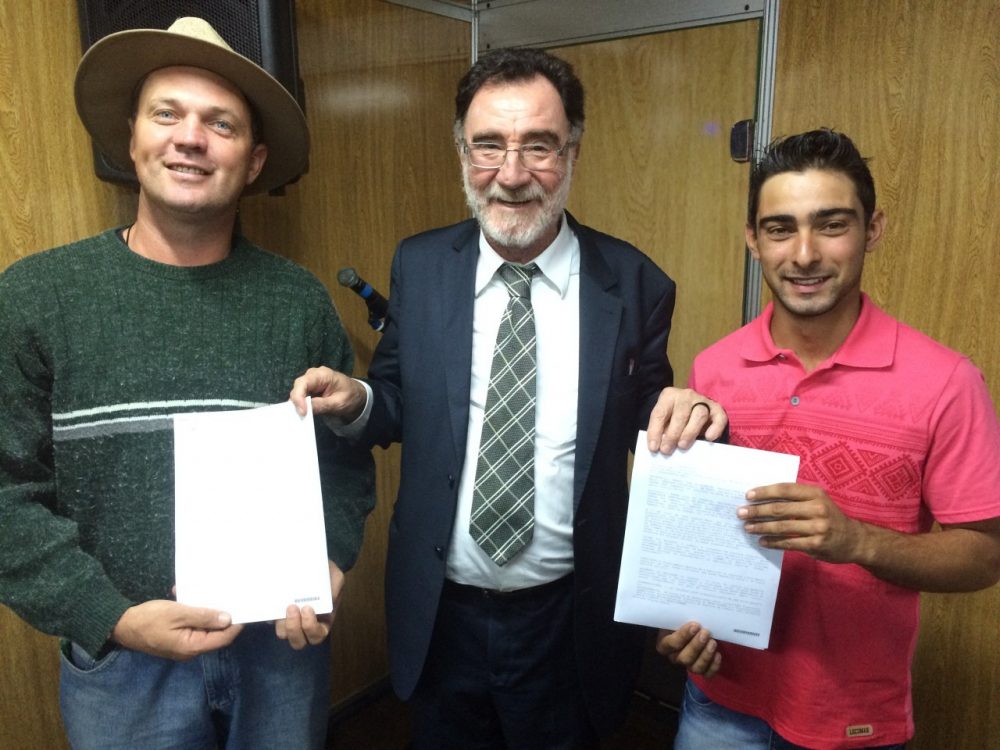 Expointer: Ministro do MDA assinou operações Pronaf com associados do Sicredi