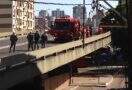Bomba no viaduto da Silva Só