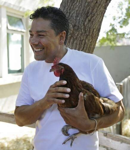 Ken Houston conseguiu ter de volta sua galinha. (Foto: Reprodução)