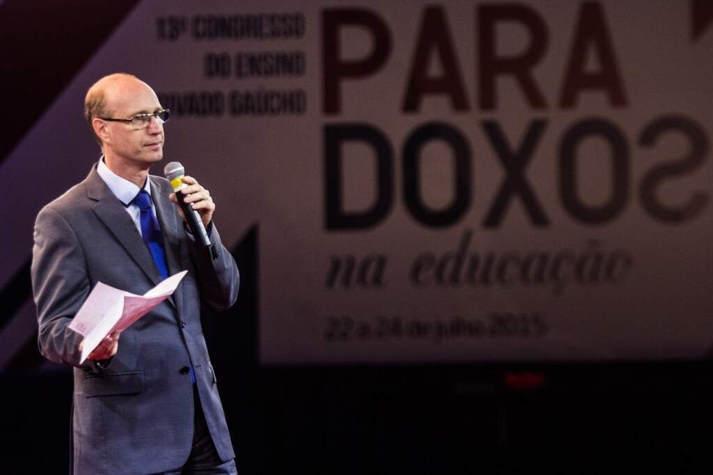 Bruno Eizerik é o presidente do Sinepe-RS