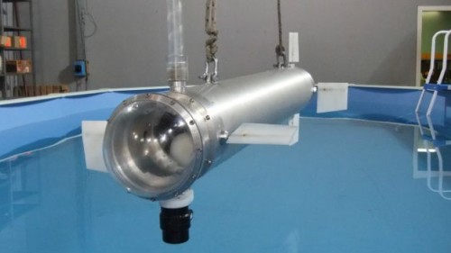 Cada peixe-robô tem corpo cilíndrico em alumínio, 1,5 metro de comprimento, 18 centímetros de diâmetro e pesa 40 quilos. (Foto: Reprodução)