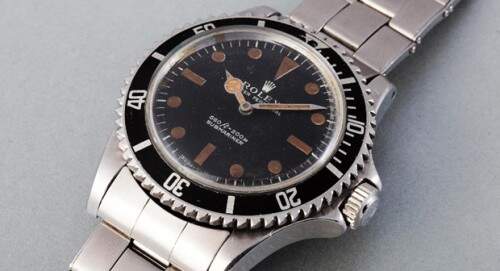 Rolex Submariner usado pelo ator Roger Moore no filme "Com 007 Viva e Deixe Morrer". (Foto: AFP)