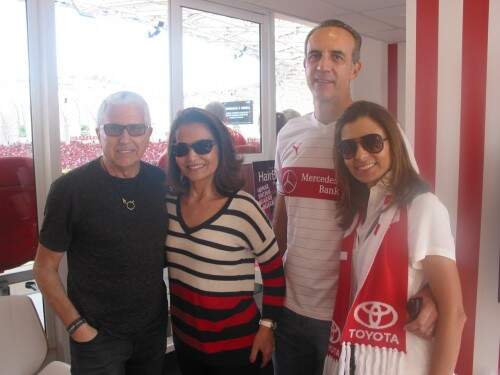 Waleska e Francisco Santos com Lívia e Leonel Bortoncello na partida que teve vitória colorada. (Foto:  Paulo Raymundo Gasparotto/especial) 