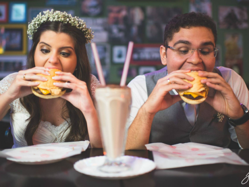 Casal é apaixonado por conhecer restaurantes novos. (Foto: Reprodução)