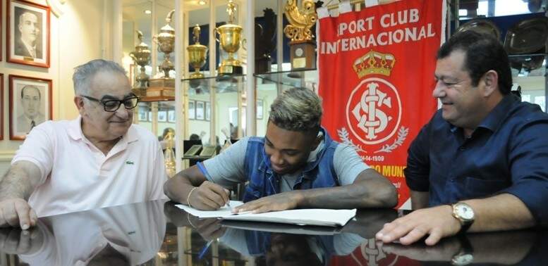 Jogador foi o goleador colorado no Brasileirão deste ano. (Foto: Inter)