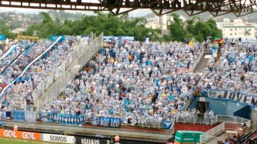 Torcida gremista compareceu para apoiar. (Foto: Divulgação Grêmio)