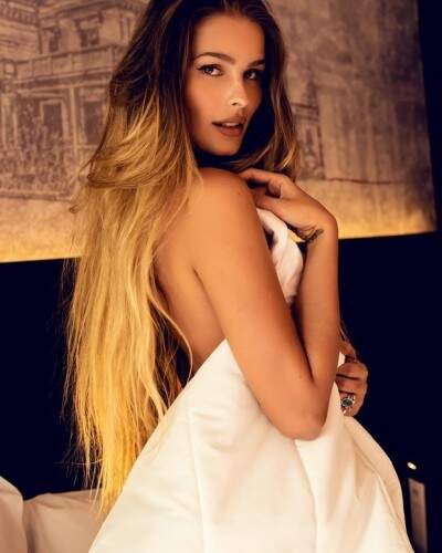 Yasmin Brunet esbanjou sensualidade. (Foto: Reprodução)