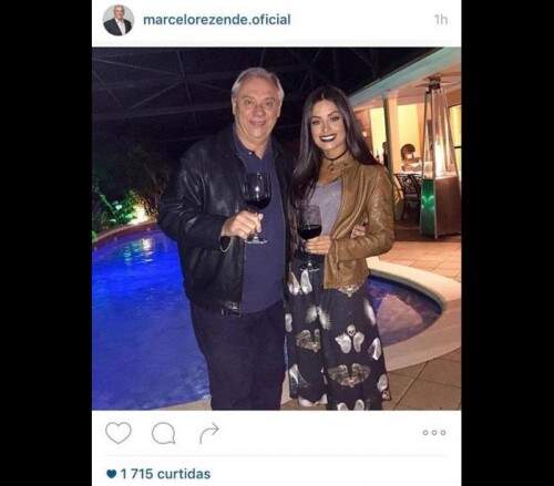 Após atrito, apresentador postou imagem em que aparece ao lado da modelo. (Foto: Reprodução) 