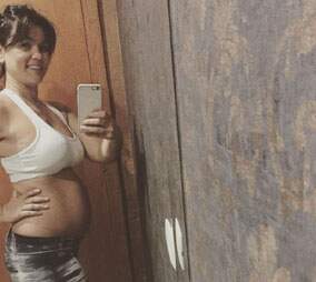 Suzana Alves posta foto mostrando a barriga de grávida. (foto: reprodução)