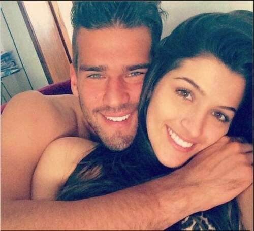 Goleiro é casado com a estudante de Medicina Natália. (foto: reprodução)