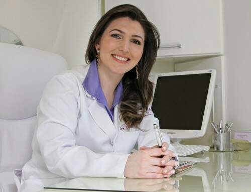 “O botox não é capaz de conferir volume e não é utilizado para preencher os lábios”, explica a médica gaúcha Gianna Zaffari Frey. (Foto: Reprodução)