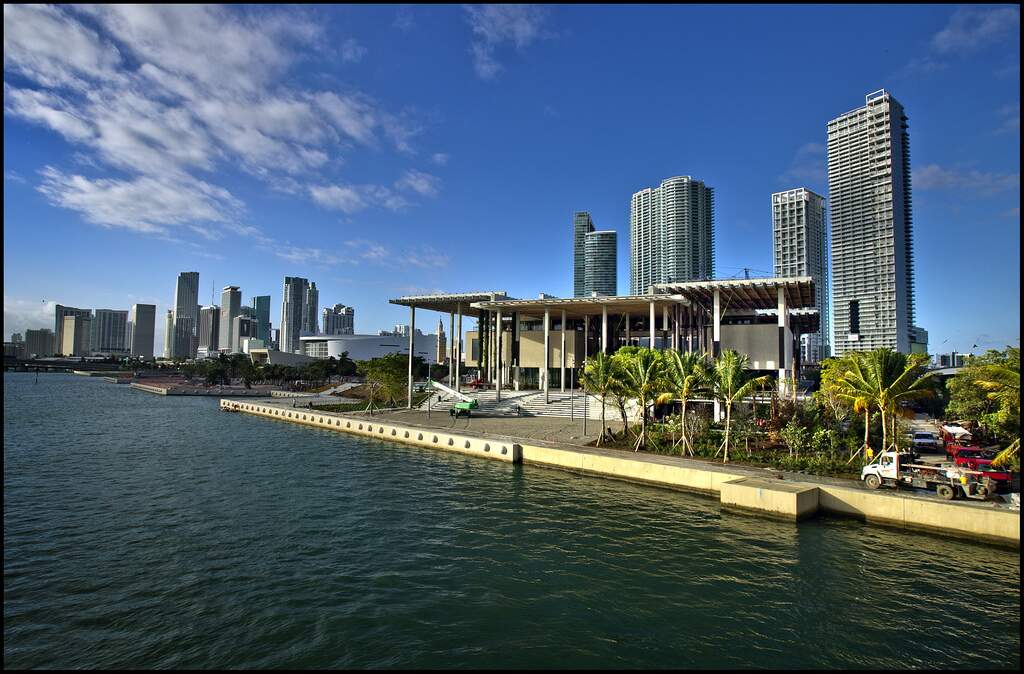 Pérez Art Museum foi aberto em 2014. (Crédito: Reprodução)