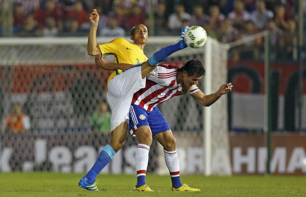 Brasil chegou a estar perdendo para o Paraguai por 2 a 0 antes de empatar o jogo. (Foto: Rafael Ribeiro/CBF) 