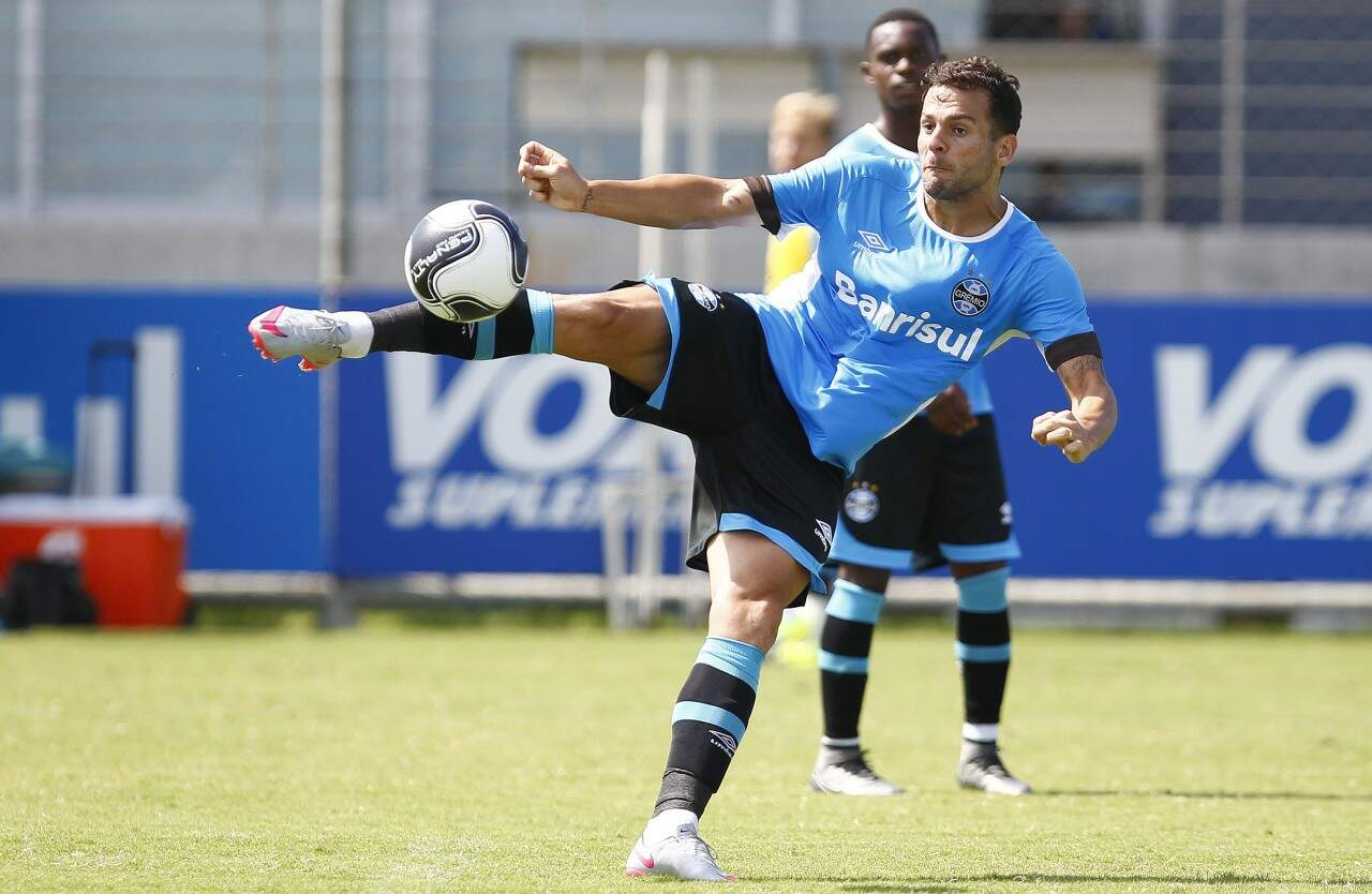 Bobô tem a missão de marcar gols na Arena neste domingo de Páscoa. (Foto: Lucas Uebel/Grêmio)