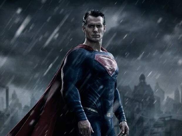 Henry Cavill como Superman em "Batman vs Superman: A origem da Justiça"