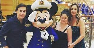 Tom Cavalcante, a mulher, Patrícia, e a filha, Maria