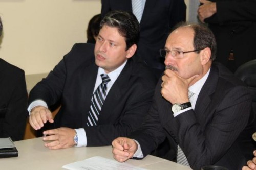Secretário Edu Oliveira apresentou numeros da economia na sua pasta ao governador José Ivo Sartori e integrantes do governo gaúcho. Foto divulgação