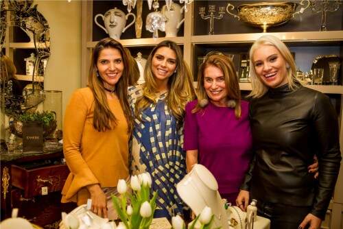 Marja Zaluski, Priscilla Nunes e Beatriz Zaluski com Cris Capoani no “Mom’s Day”. (Foto: Pedro Antonio Heinrich/especial)