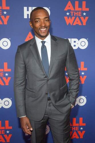 Elegância: Anthony Mackie novo representante da grife Ermenegildo Zegna. (Foto: Ermenegildo Zegna/divulgação)