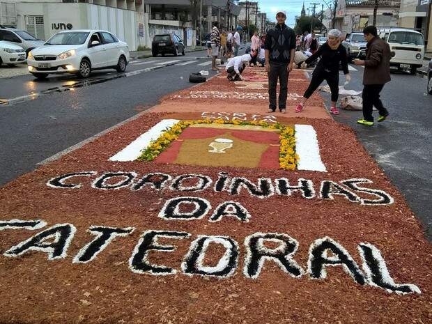 Dia de Corpus Christi tem procissão e missa em Feira de Santana (Foto: Reprodução)